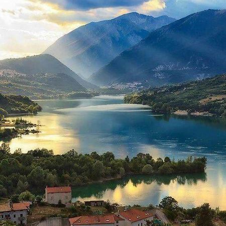 Casa Vacanze Al Castello Villetta Barrea Dış mekan fotoğraf