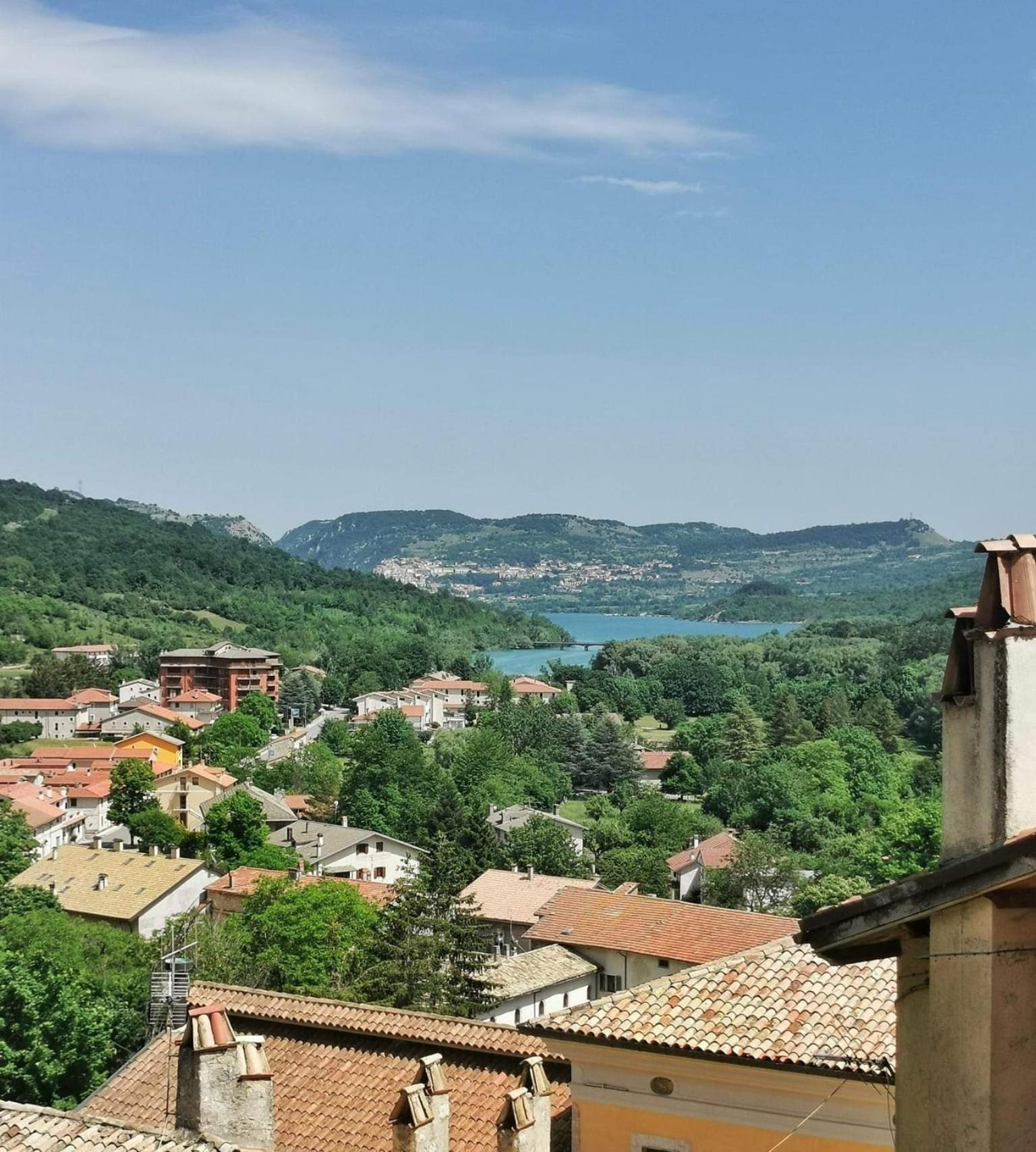Casa Vacanze Al Castello Villetta Barrea Oda fotoğraf